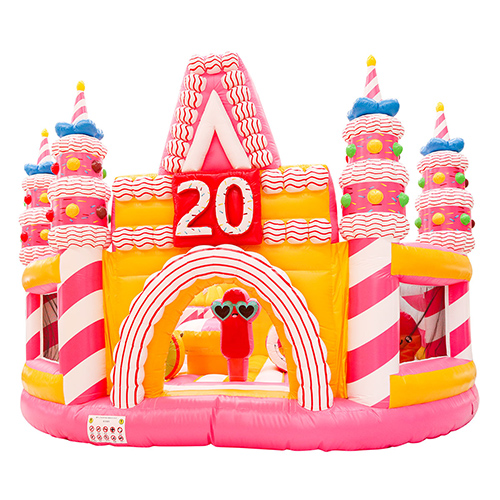 膨脹可能な誕生日ケーキの遊び場GF117