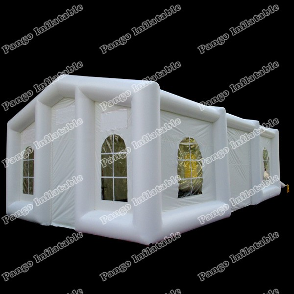 white inflatable tentGN097